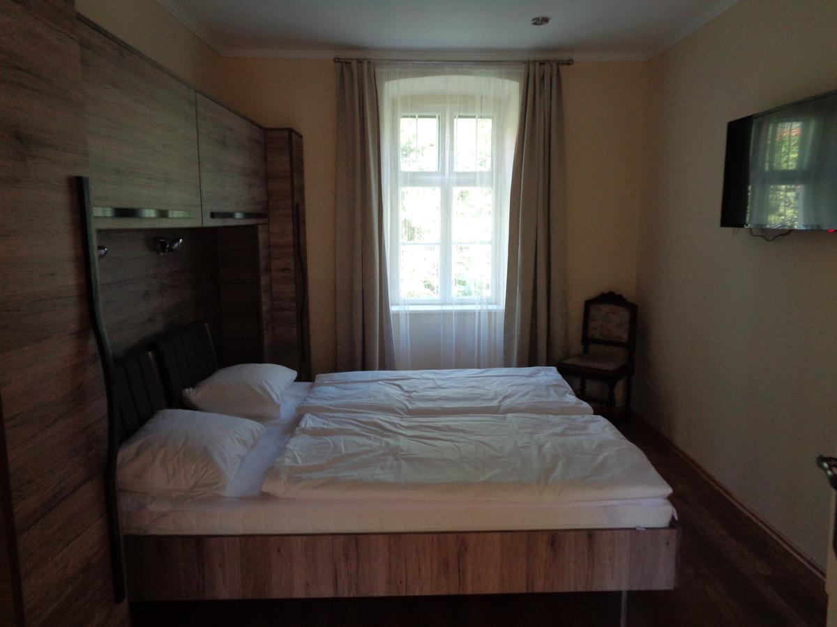 Arnyas Park Apartmanhaz Bed & Breakfast Balatonalmádi Dış mekan fotoğraf
