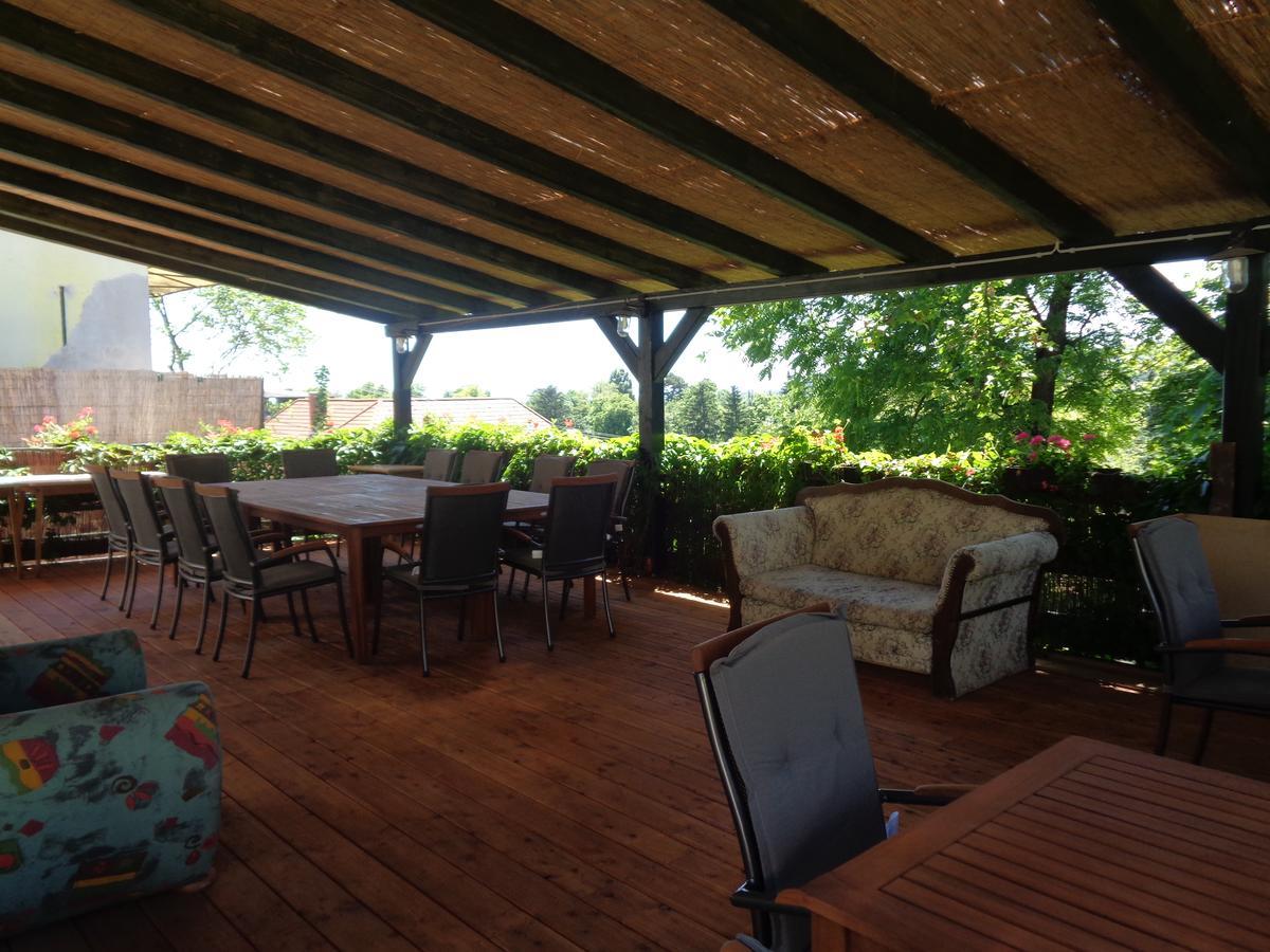 Arnyas Park Apartmanhaz Bed & Breakfast Balatonalmádi Dış mekan fotoğraf