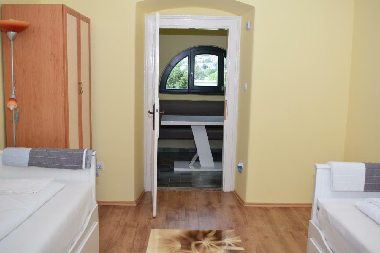 Arnyas Park Apartmanhaz Bed & Breakfast Balatonalmádi Dış mekan fotoğraf