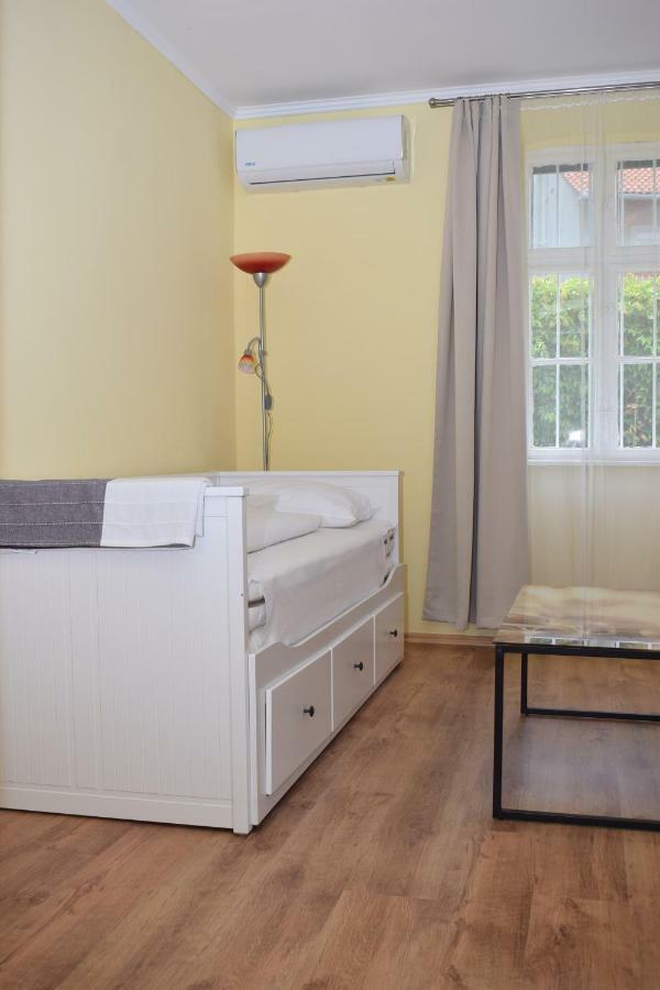 Arnyas Park Apartmanhaz Bed & Breakfast Balatonalmádi Dış mekan fotoğraf