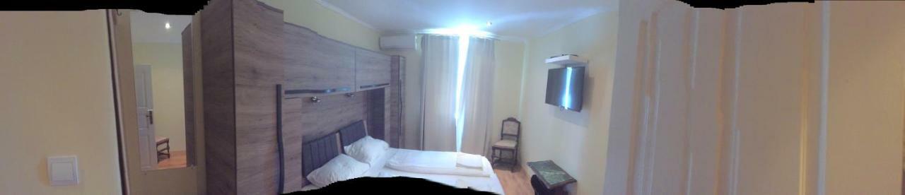 Arnyas Park Apartmanhaz Bed & Breakfast Balatonalmádi Dış mekan fotoğraf
